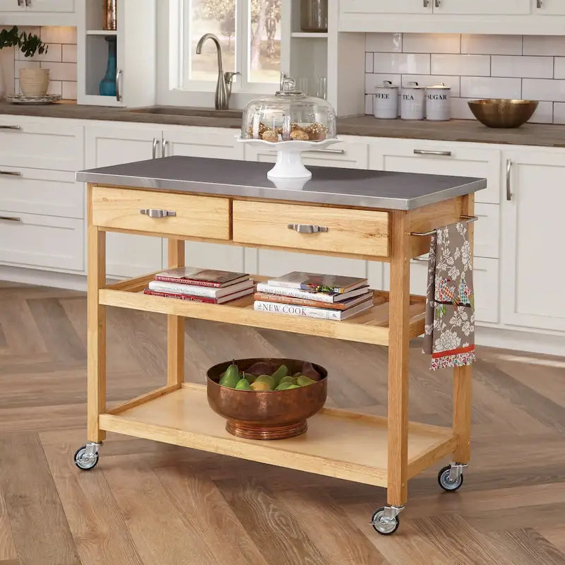 Desserte de cuisine en bois marron avec plateau en acier inoxydable et roulettes blocables